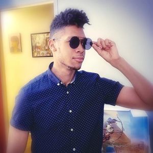 Meet your Posher, Tiy